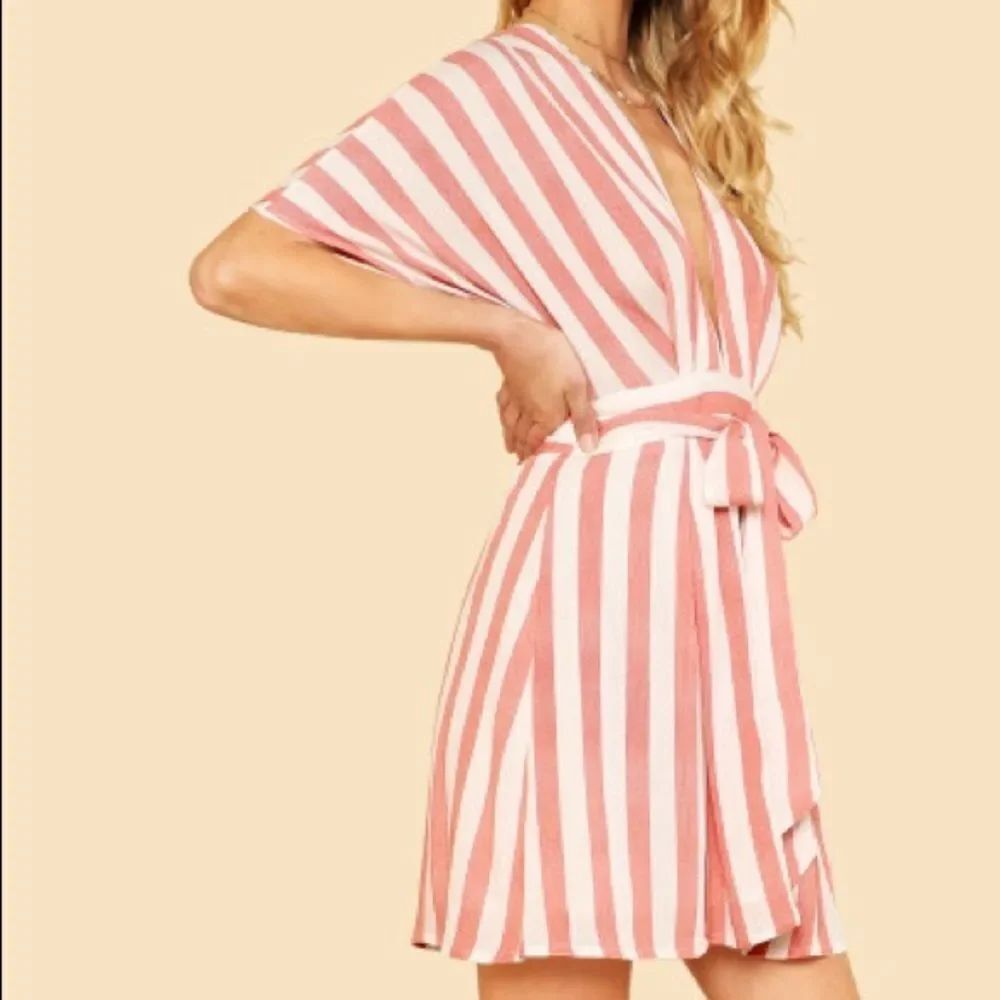 ✨ HP✨Open Back Belted Striped Dress✨ - Picture 3 of 5